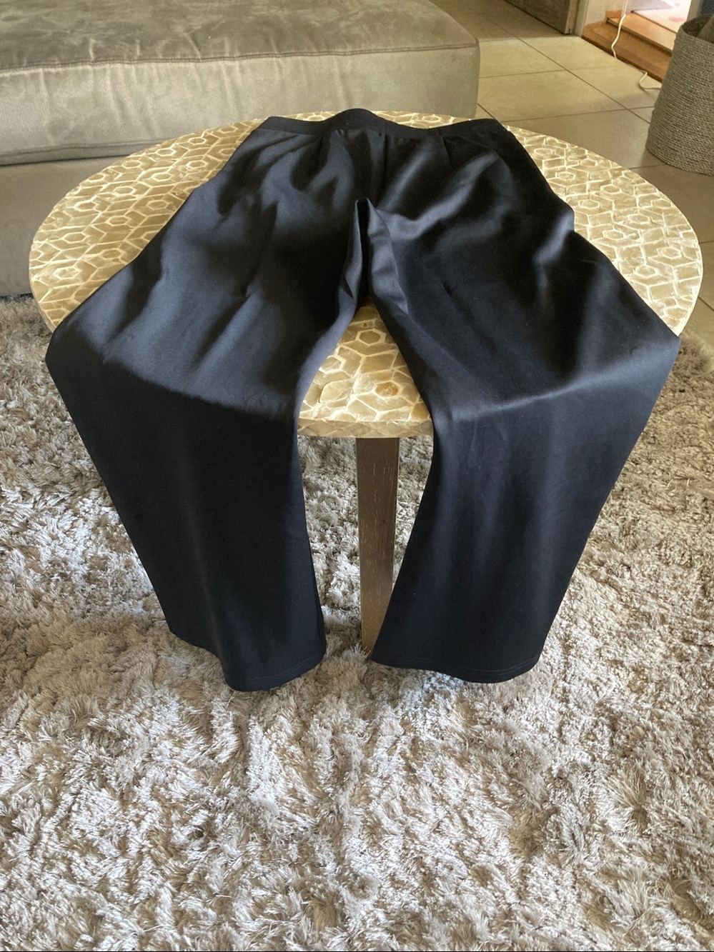 LIKE NEW! Adidas Women's Active Wide Leg Pant in Black (S) - Picture 6 of 10